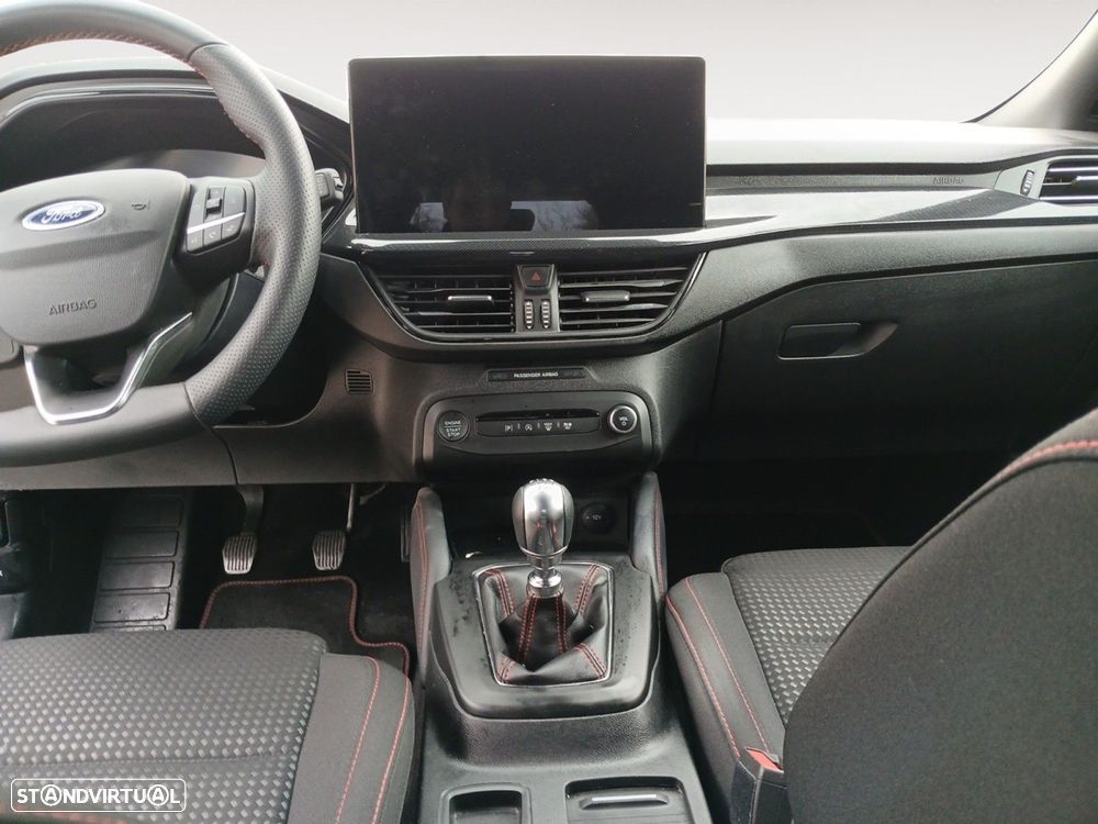 Ford Focus SW 1.5 TDCi EcoBlue ST-Line - 11