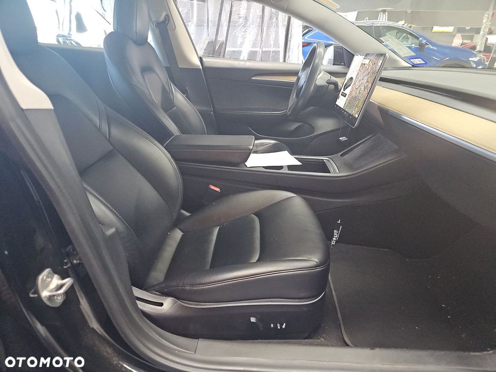 Tesla Model 3 Long Range AWD - 13