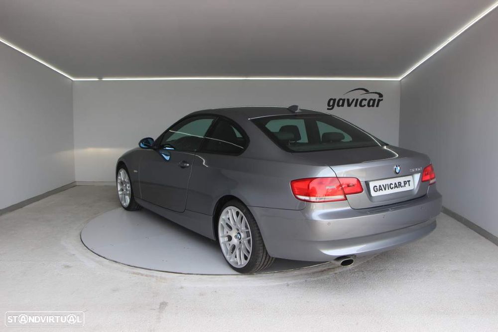 BMW 320 d Coupe - 7
