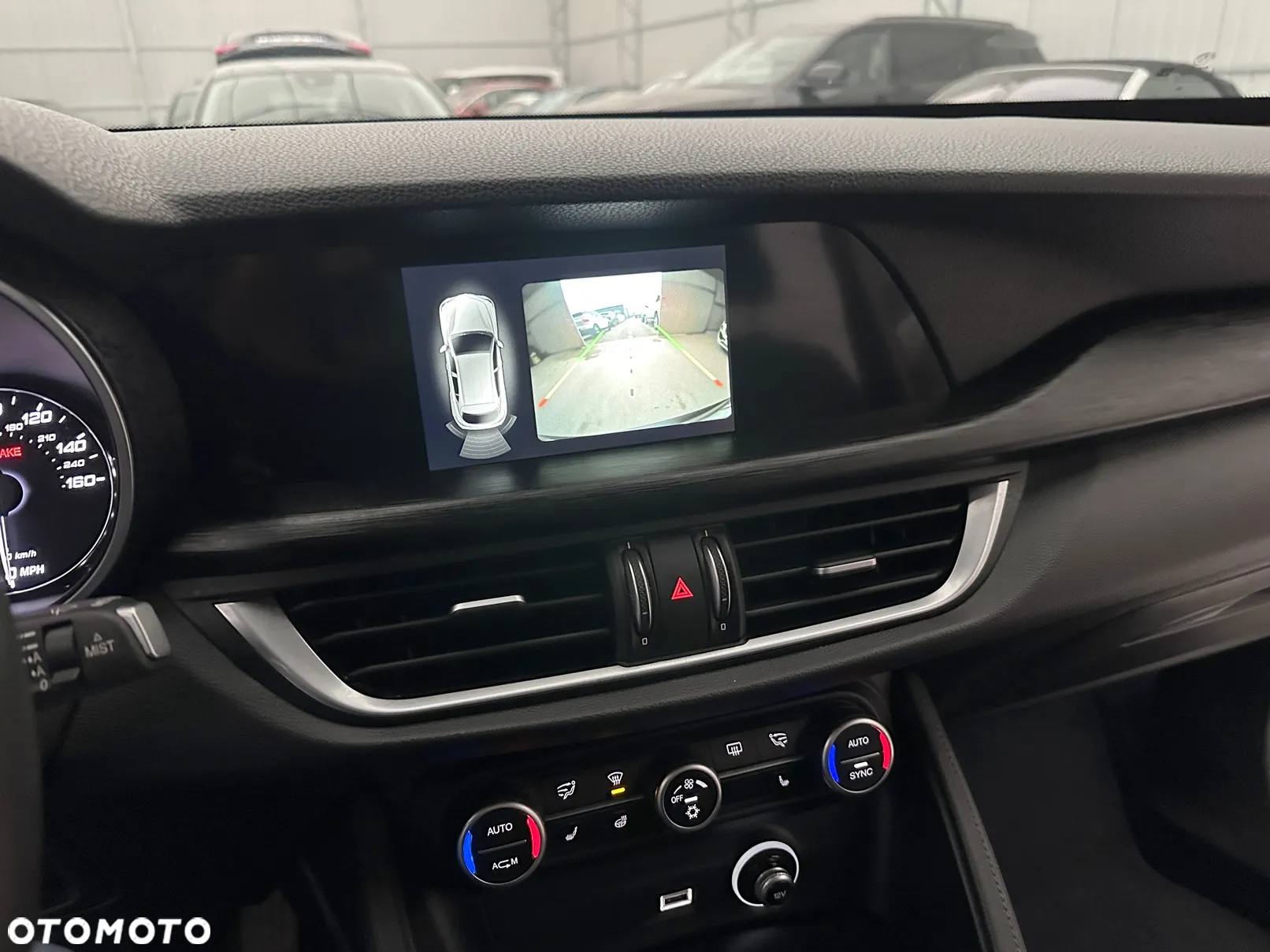 Alfa Romeo Stelvio - 9