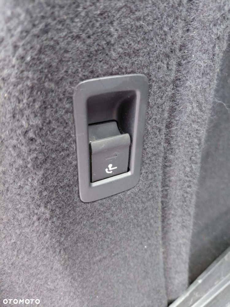 Audi A4 Allroad - 12