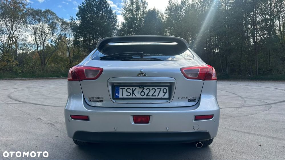Mitsubishi Lancer 1.6 Invite - 26