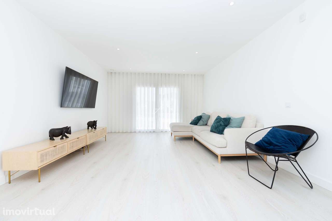 Moradia moderna T4 com 250 m², a apenas 5 minutos da praia de São Pedr - Grande imagem: 3/15