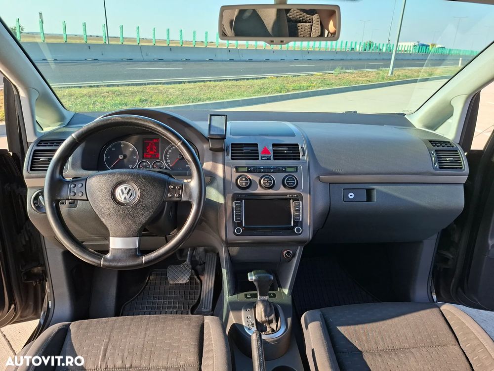 VOLKSWAGEN Touran 2007 — imagine 8