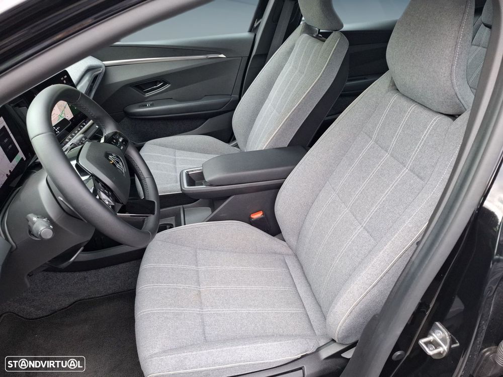 Renault Mégane E-Tech - 11