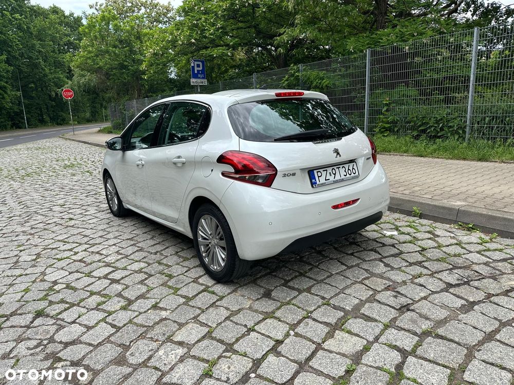 Peugeot 208 1.2 PureTech GPF Allure S&S EAT6 - 4