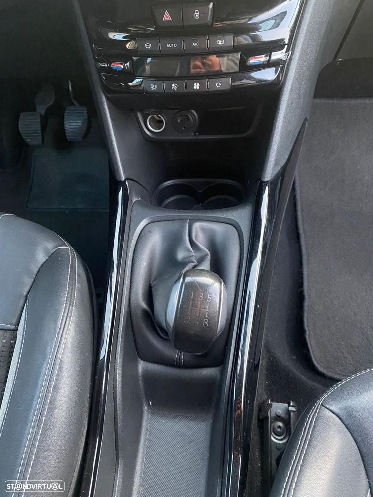 Peugeot 2008 1.2 VTi Active - 9