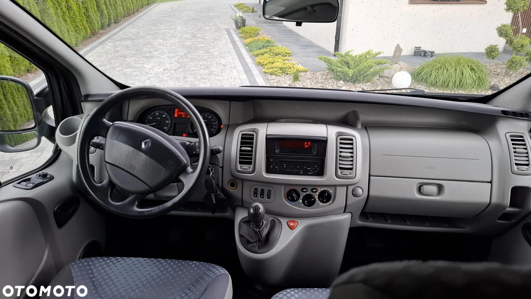Renault Trafic 2.0 dCi 115 Combi L1H1 - 37