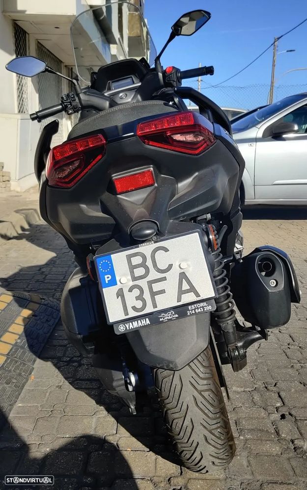 Yamaha X-Max 300 Tech Max (Carta A2) - 9