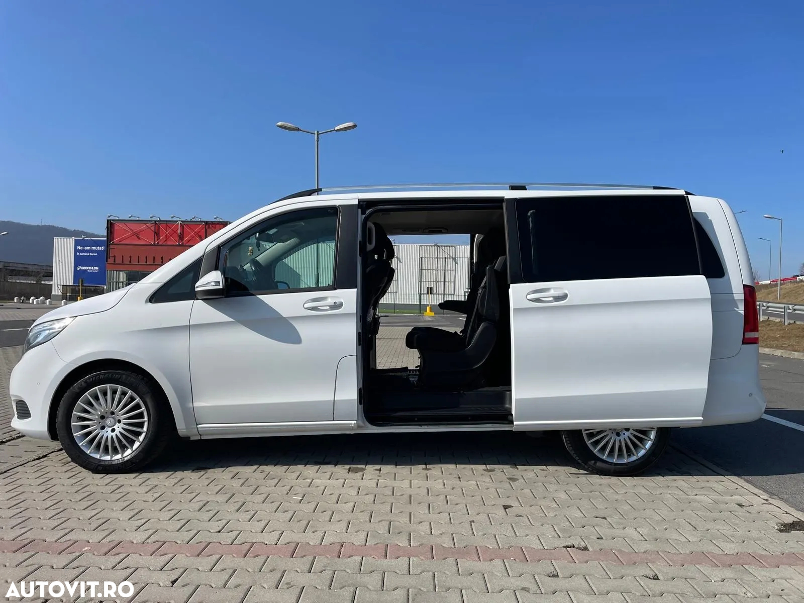 Mercedes-Benz V - 9