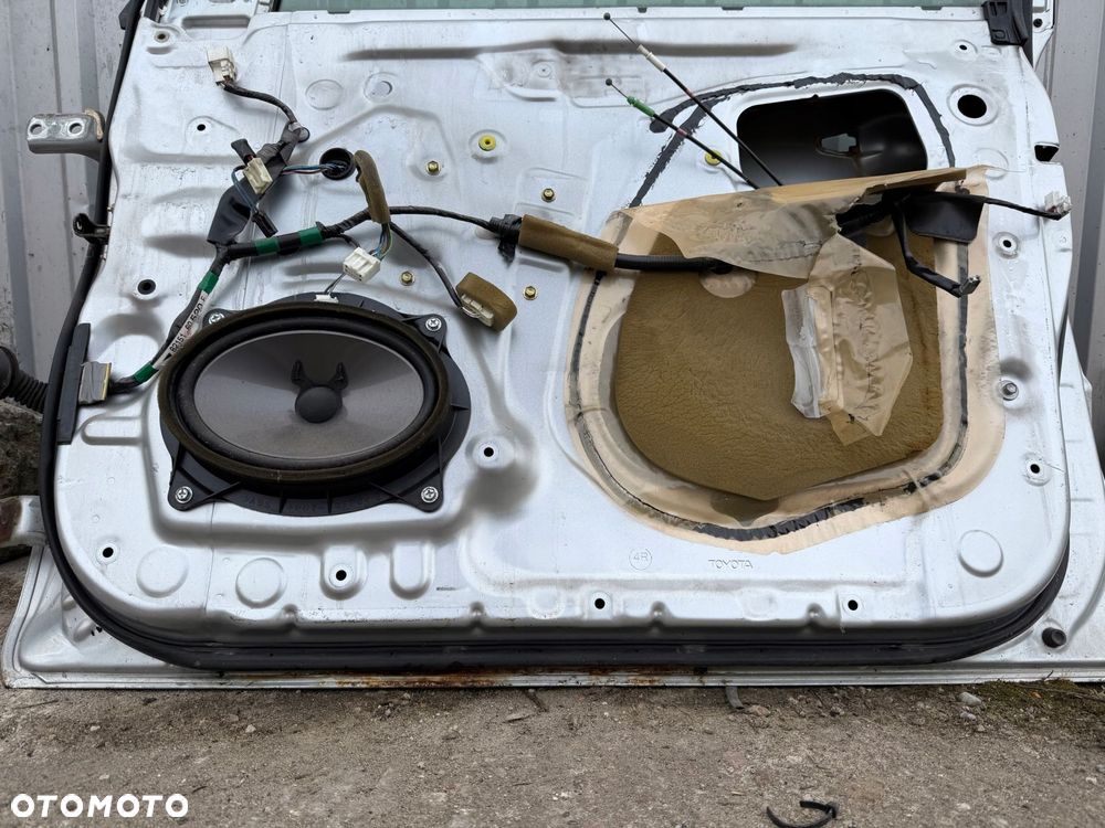 drzwi prawe przód toyota land cruiser 120 oryginał nie malowane 1d4 02-09r - 10