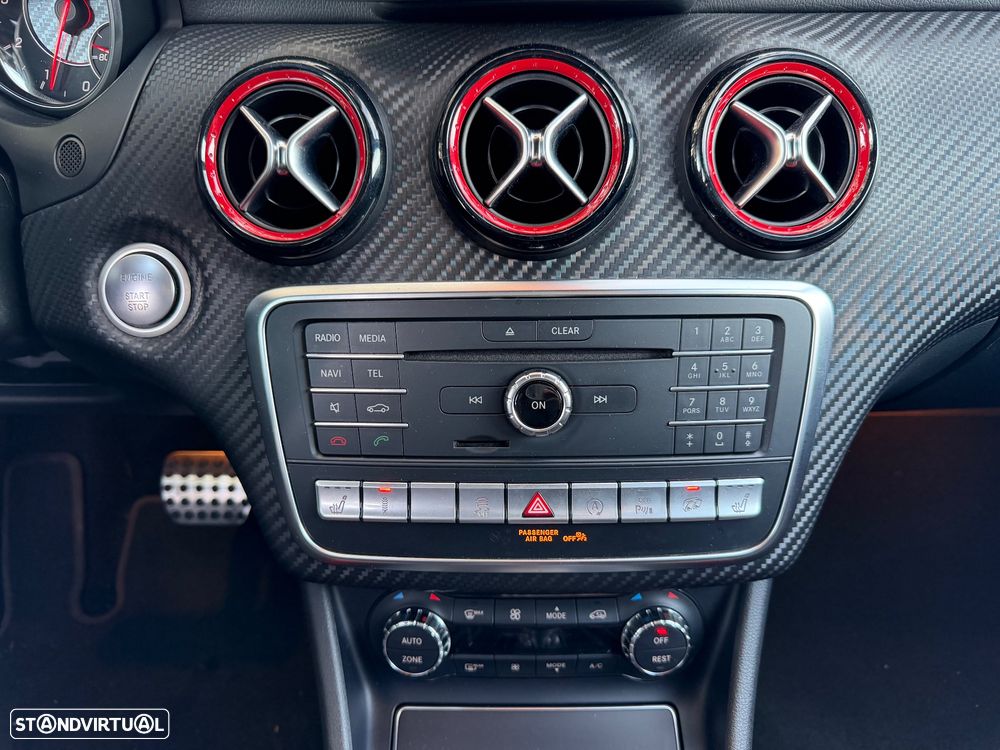 Mercedes-Benz A 45 AMG 4-Matic - 31