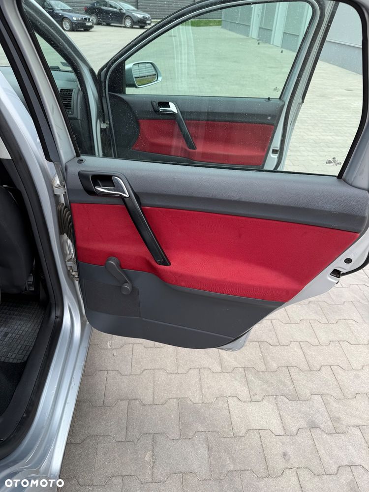 Volkswagen Polo 1.9 TDI Q-Line - 25