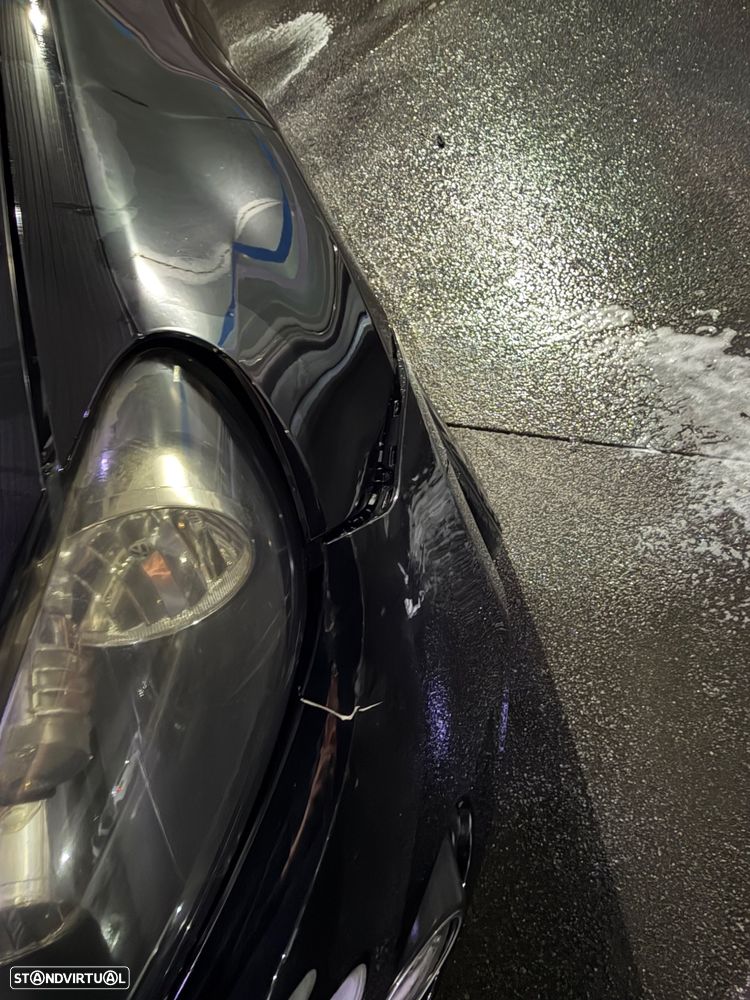 VW Golf 2.0 TDi Confortline - 19