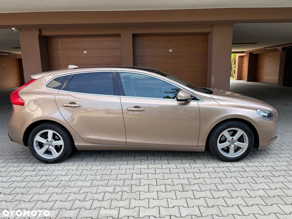 Volvo V40 T3 Summum - 29