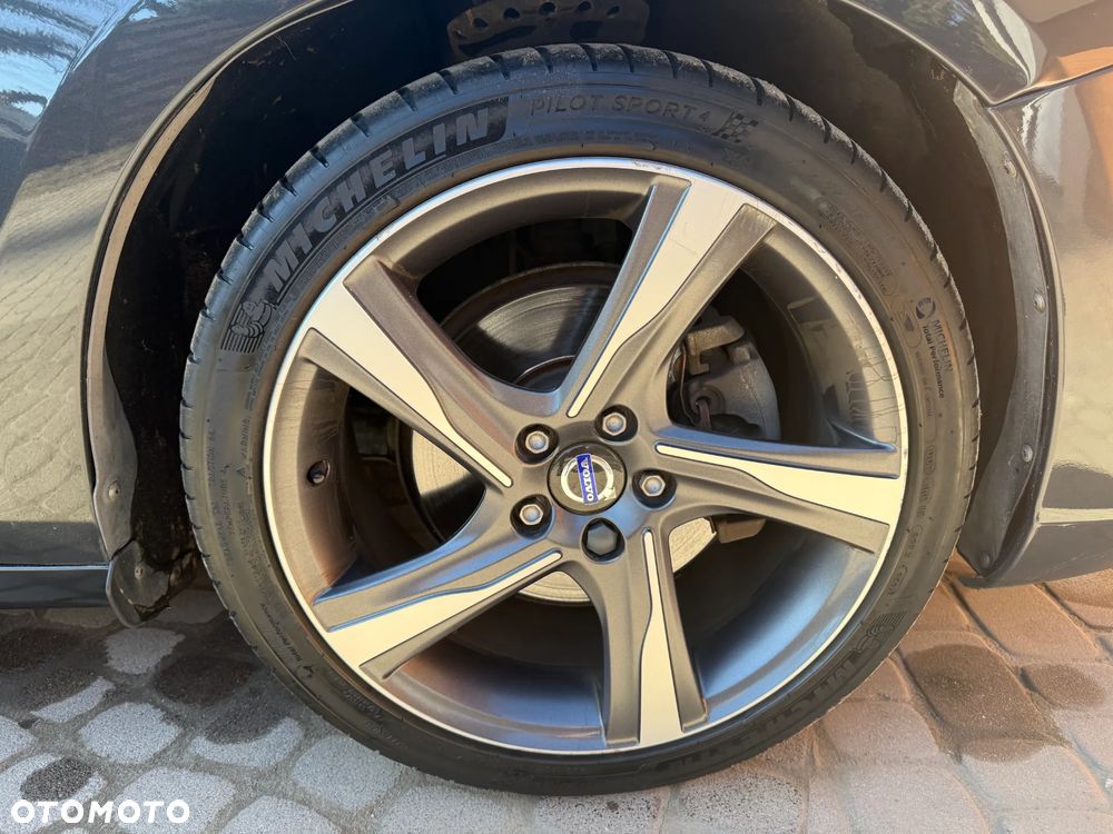 Volvo V60 D2 R-Design Summum - 17