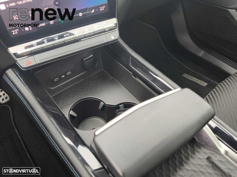 Renault Austral 1.2 E-Tech Iconic Espirit - 23