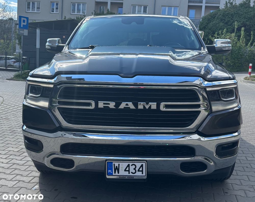 RAM 1500 5.7 eTorque Crew Cab Longbed Laramie Chrome - 2