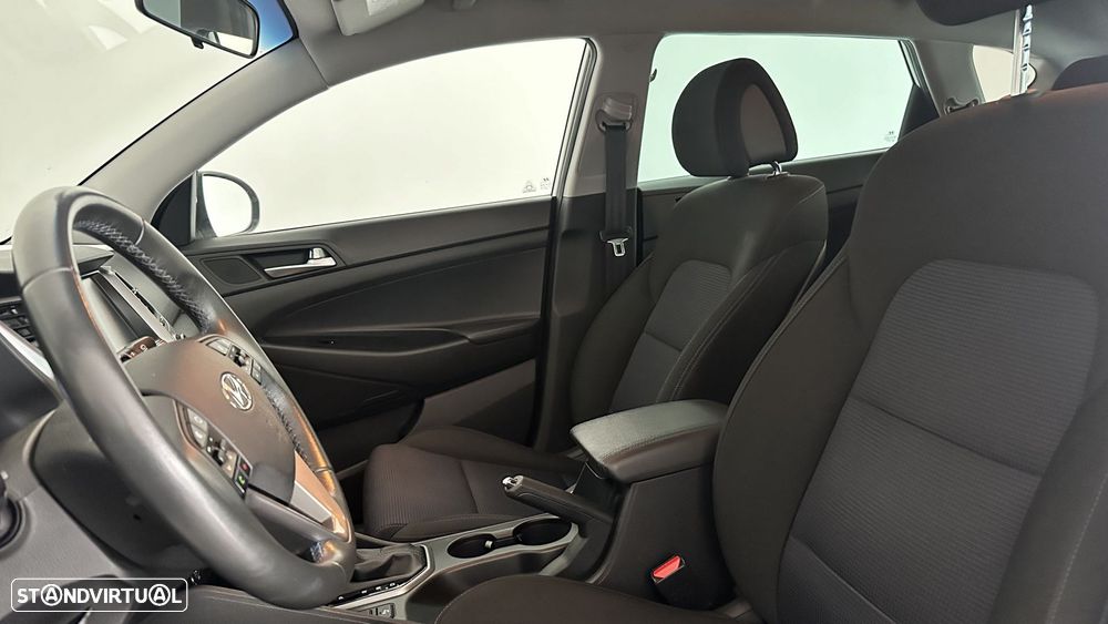 Hyundai Tucson 1.7 CRDi Executive DCT - 22