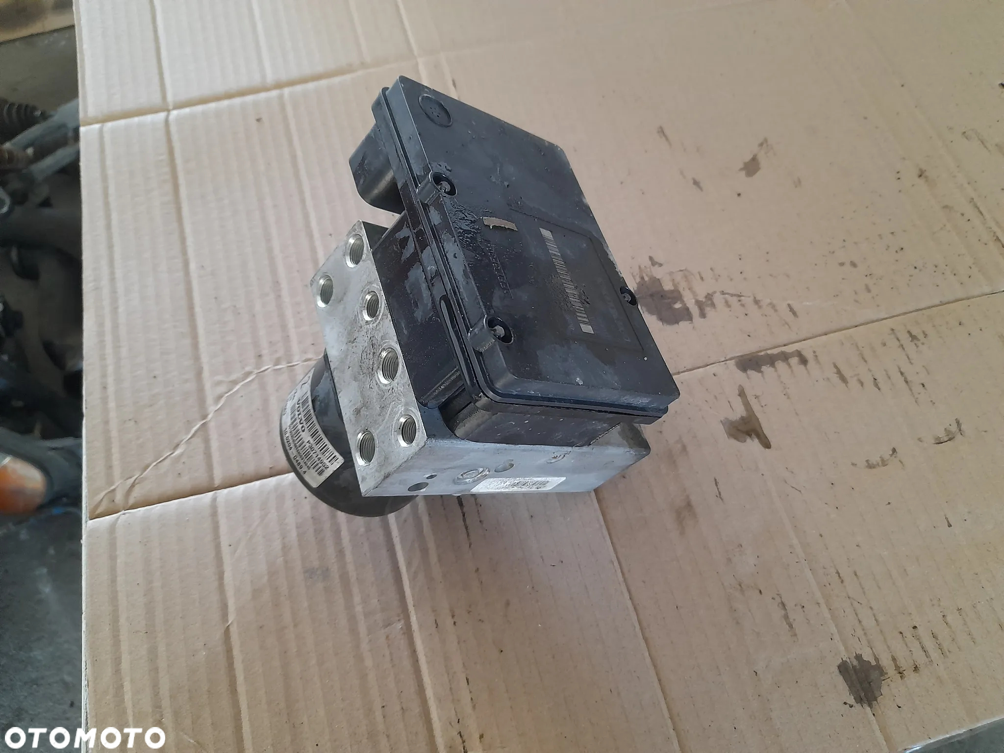 VOLVO V70 VOLVO POMPA ABS P30714952 - 4