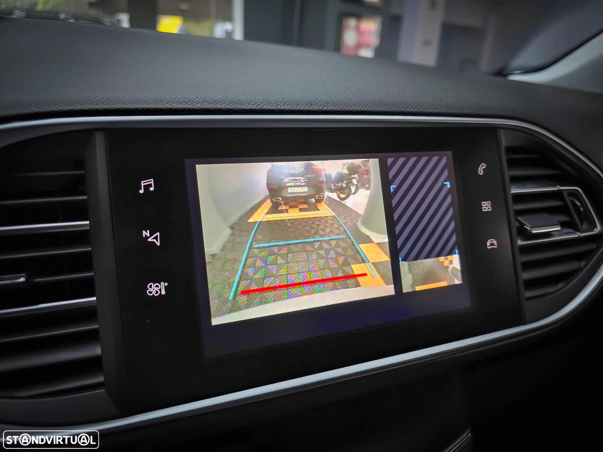 Peugeot 308 1.5 BlueHDi Style J17 - 21