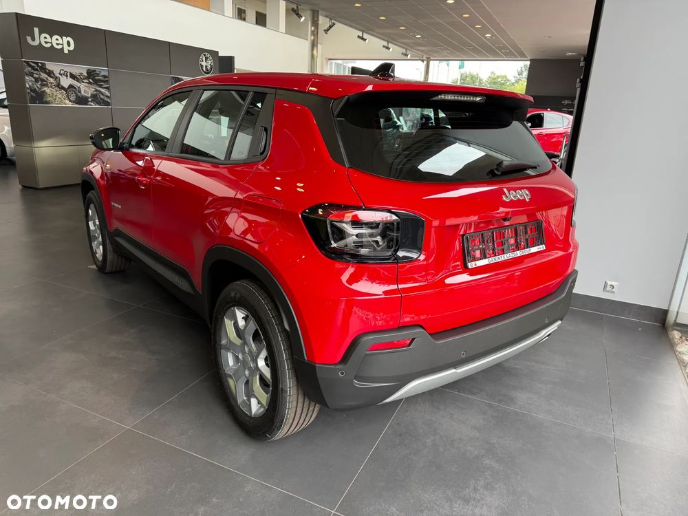 Jeep Avenger 1.2 T3 mHEV Altitude FWD eDCT6 - 9