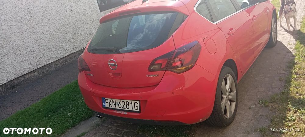 Opel Astra 1.4 Turbo Cosmo - 10