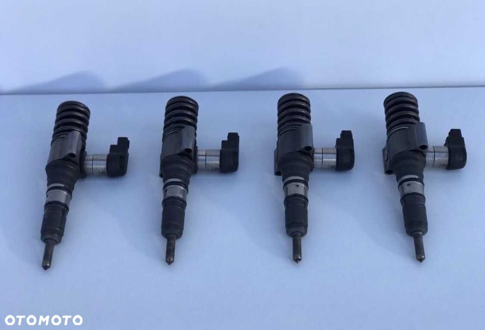 Pompowtryskiwacz 03G130073S VW PASSAT B6 2.0 TDI 16V 140KM BKP - 3