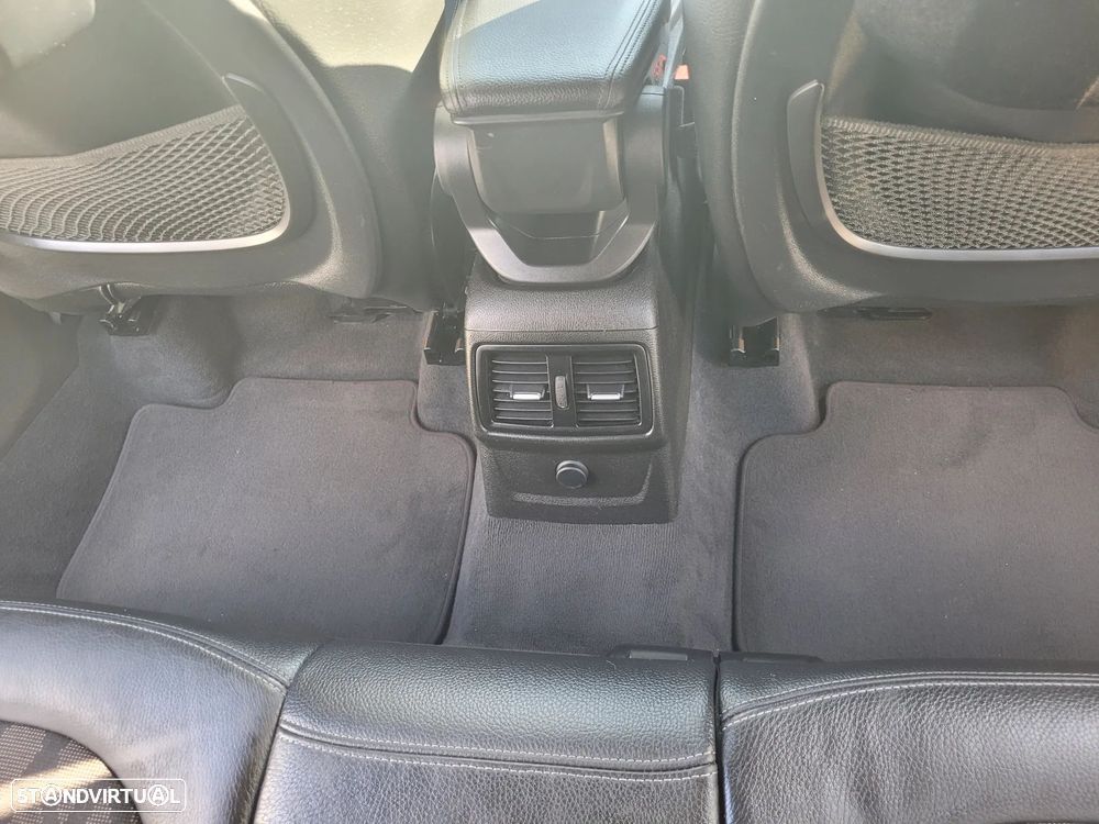 BMW X1 16 d sDrive Line xLine - 17