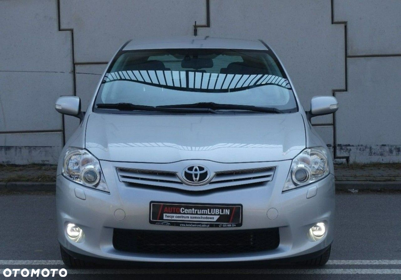 Toyota Auris - 5