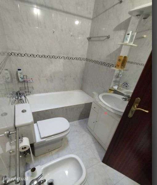 Vende-se andar moradia T3 - Grande imagem: 4/8
