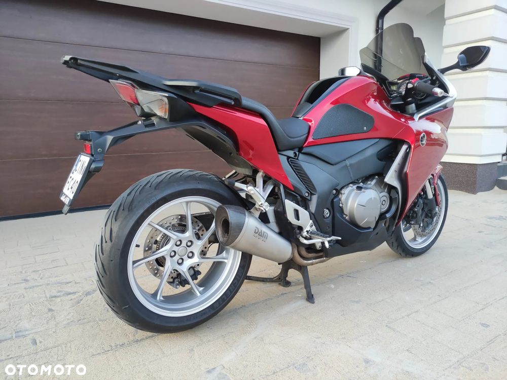 Honda VFR - 14