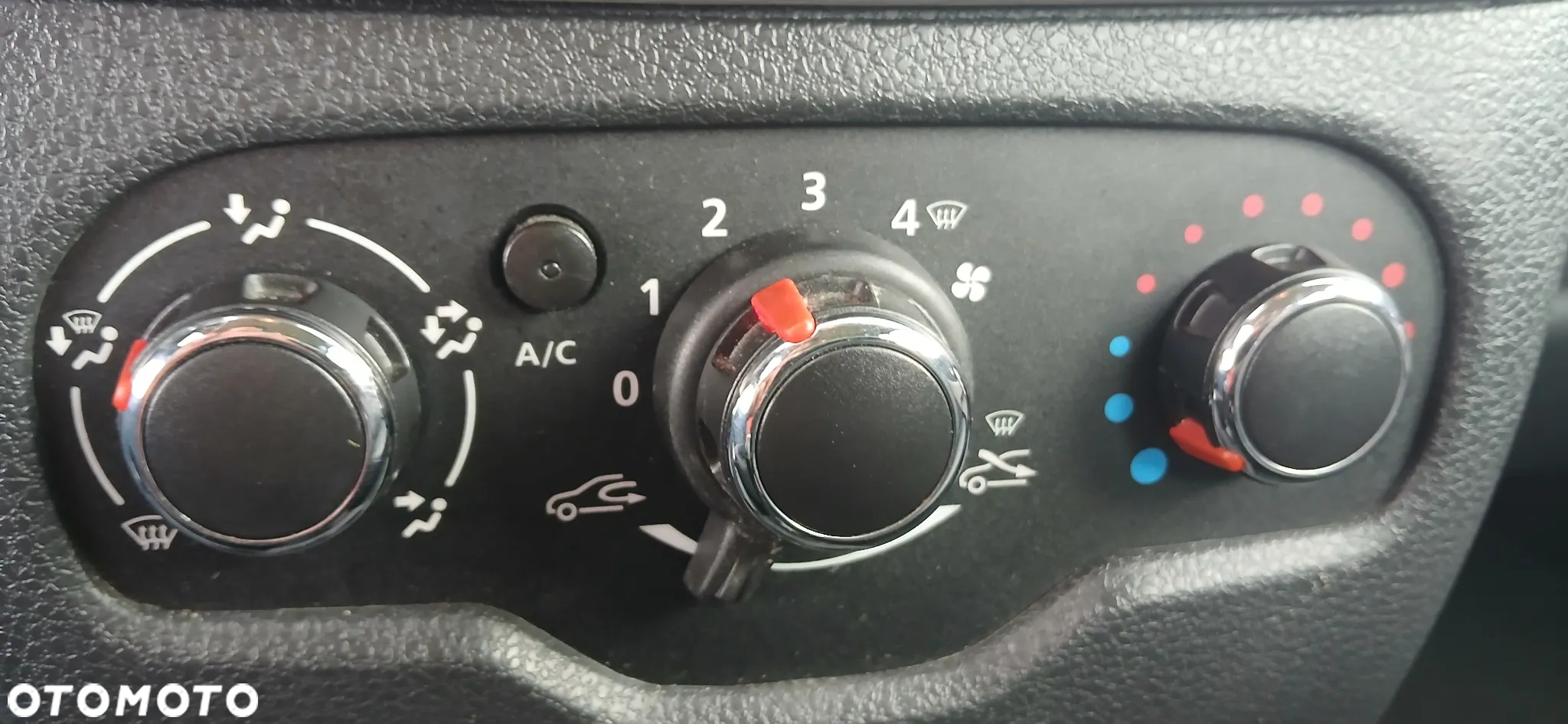 Dacia Lodgy 1.2 TCe Prestige - 10