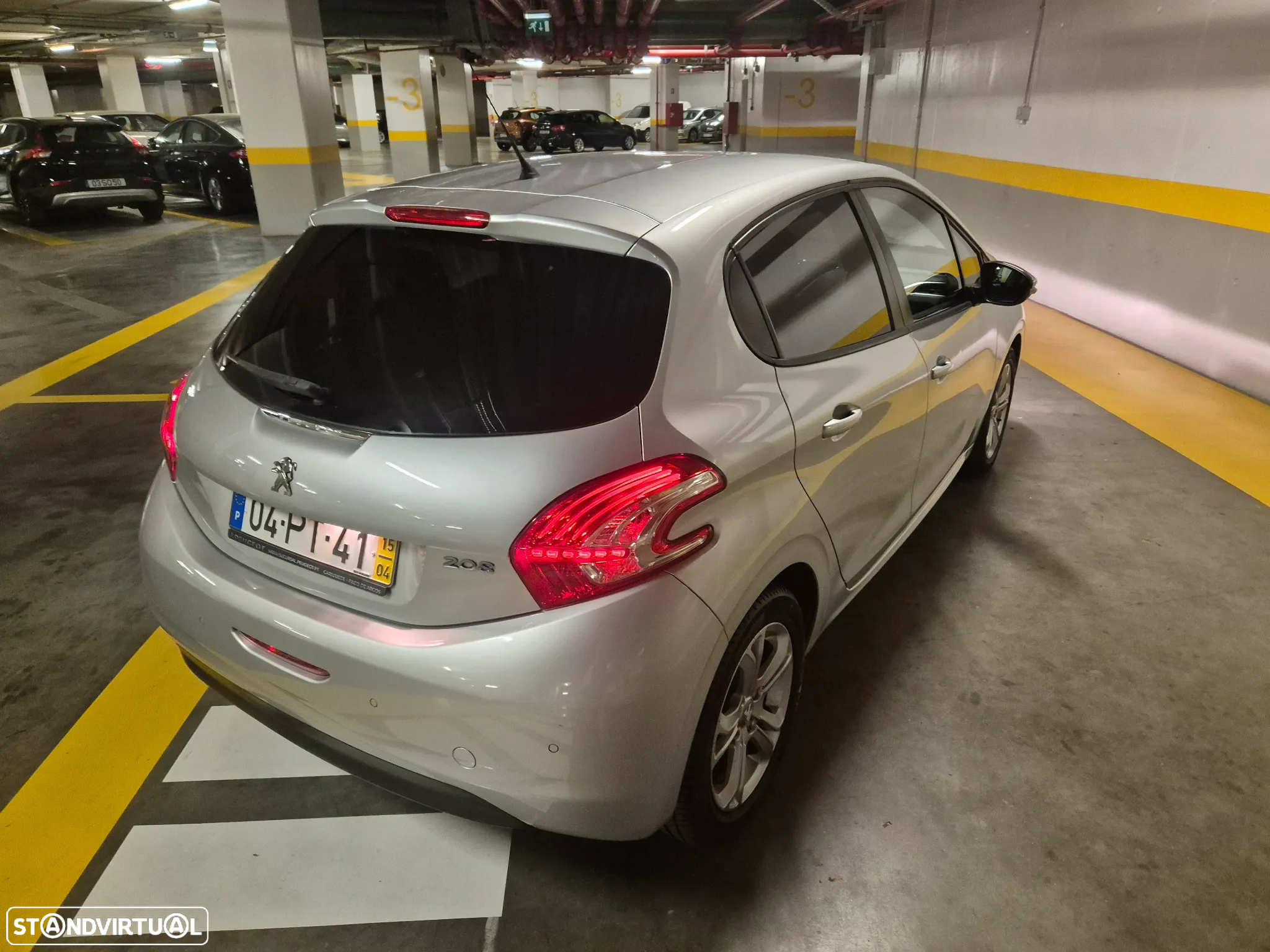 Peugeot 208 1.4 HDi SE Style - 11
