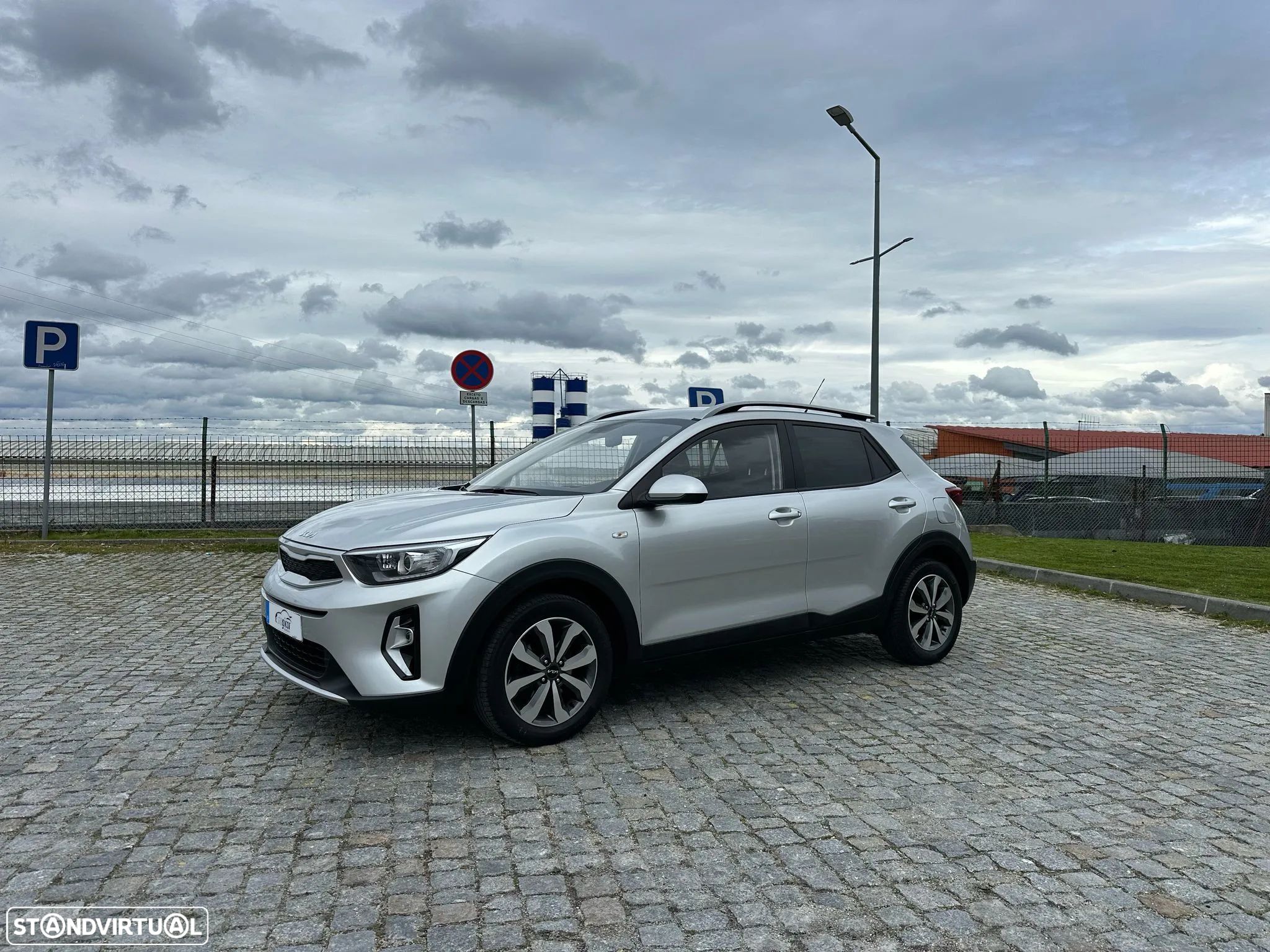 Kia Stonic 1.2 Dynamic - 1