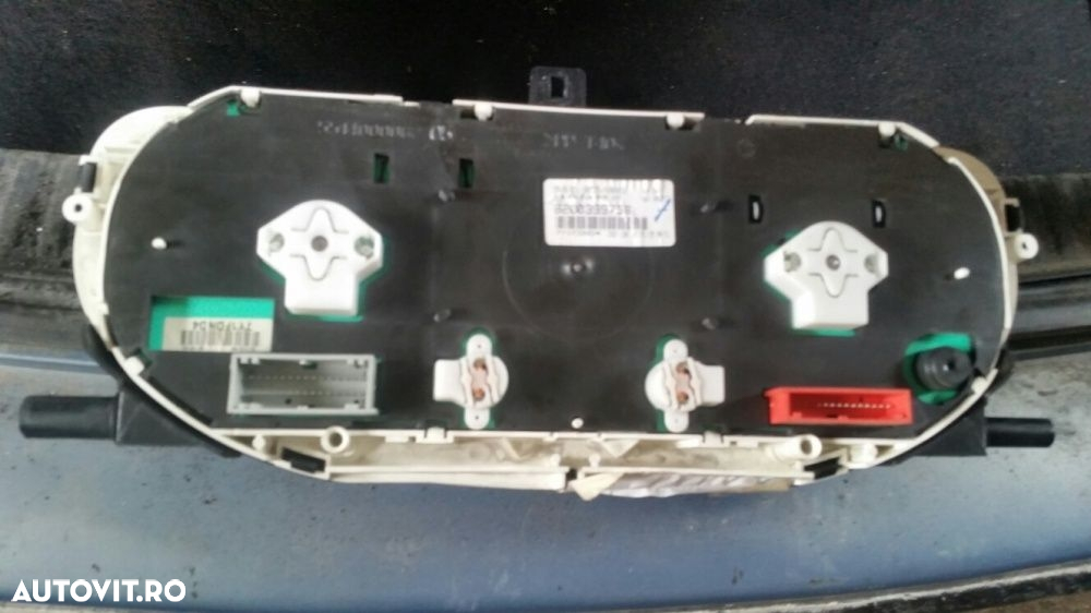 Ceasuri bord Renault laguna 2,motor 1,9 dci,an2005 - 2
