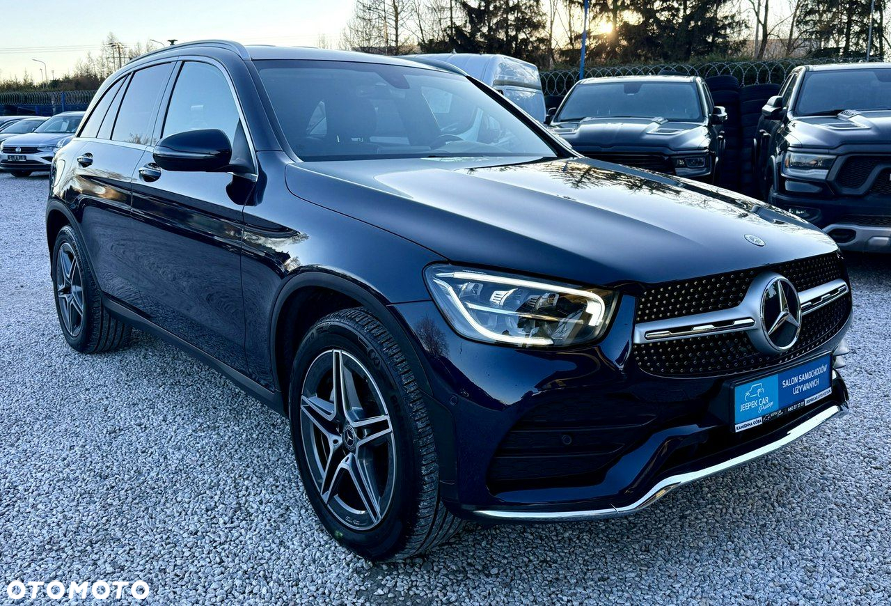 Mercedes-Benz GLC 300 d 4Matic 9G-TRONIC AMG Line - 3