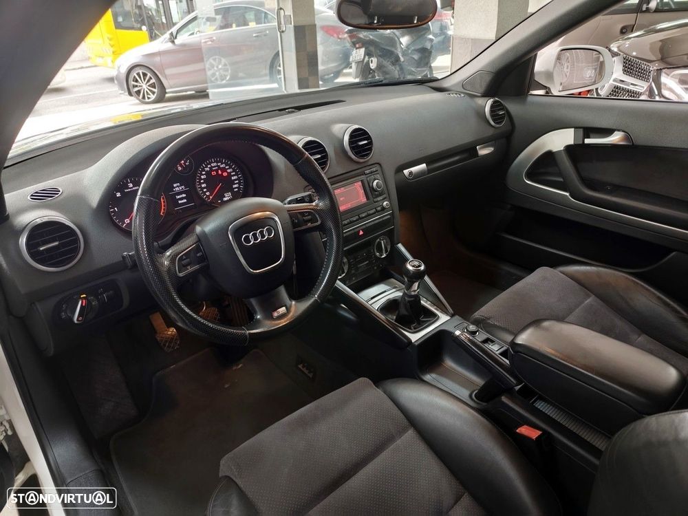 Audi A3 Cabrio 2.0 TDi S-line - 11