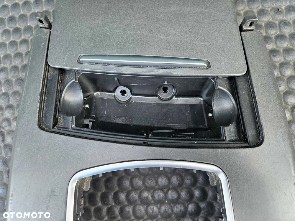 Tunel Srodkowy Panel Sterowanie MMI Popielniczka Uchwyt na Napoje AUDI A6 C6 Europa - 14