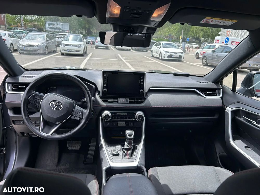 Toyota RAV4 - 9