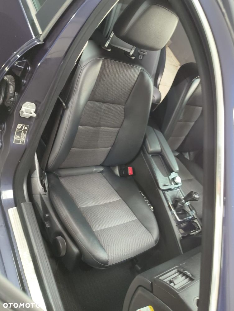 Mercedes-Benz Klasa C 200 CDI DPF BlueEFFICIENCY SPORT EDITION - 30