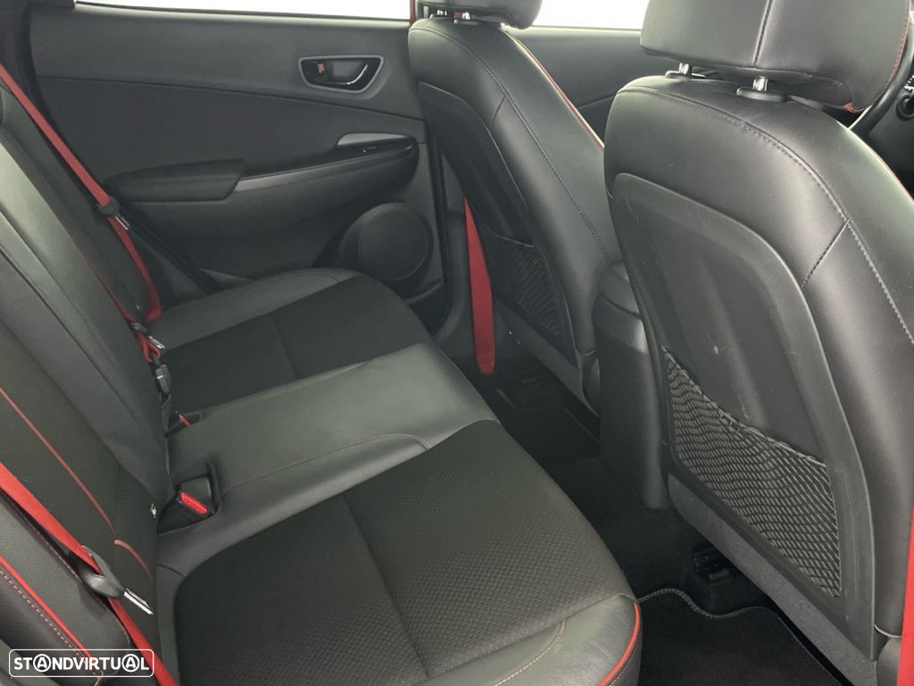 Hyundai Kauai 1.0 T-GDi Premium Pele/Tec.Vermelho - 25
