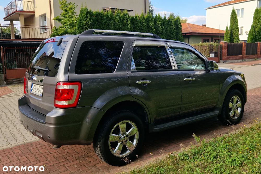 Ford Escape 3.0 XLT - 4