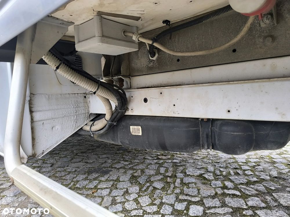 Mercedes-Benz Sprinter - 17