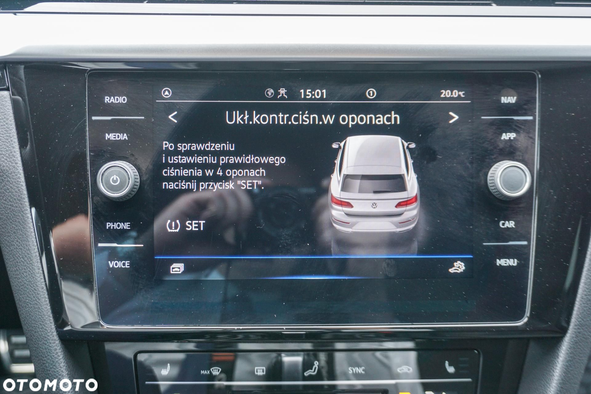 Volkswagen Arteon 2.0 TSI R-Line DSG - 26
