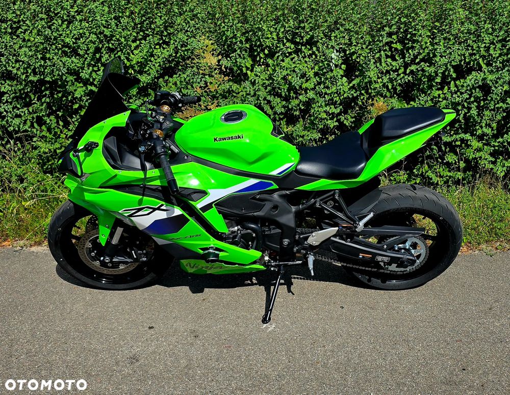 Kawasaki ZX - 3