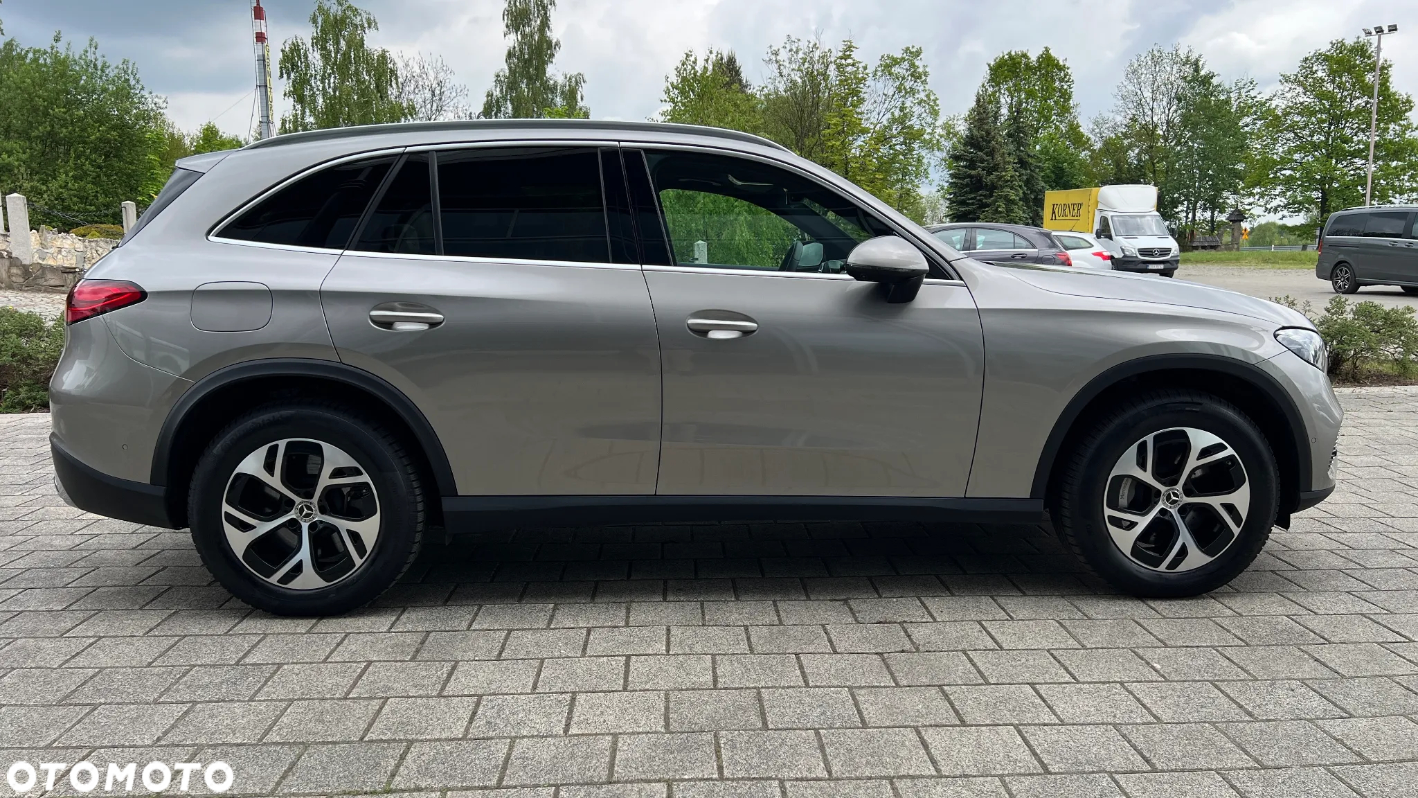 Mercedes-Benz GLC 300 e 4-Matic Avantgarde - 7
