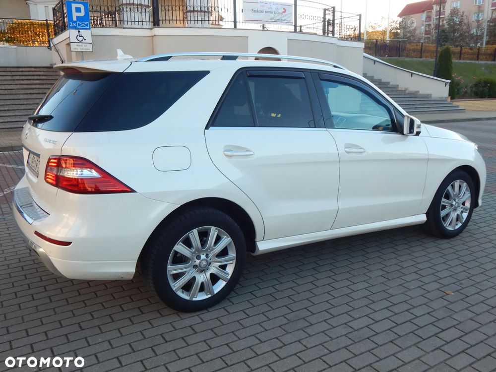Mercedes-Benz ML 350 BlueTEC 4MATIC 7G-TRONIC Edition 1 - 8