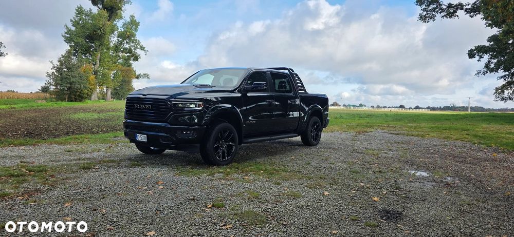 RAM 1500 5.7 Crew Cab Shortbed Laramie Black - 32
