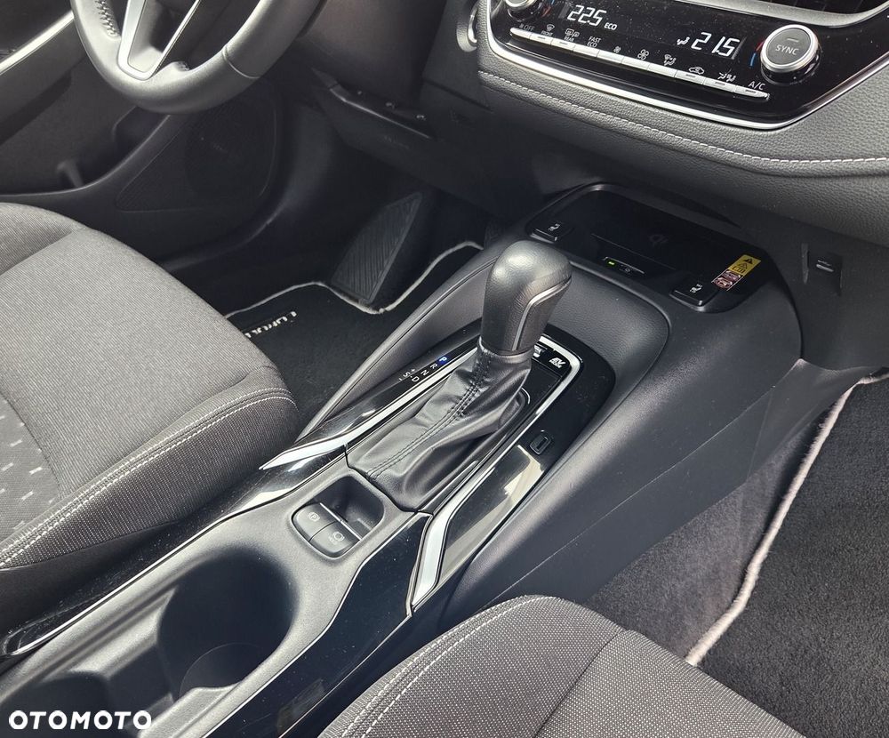 Toyota Corolla 2.0 Hybrid Comfort - 28